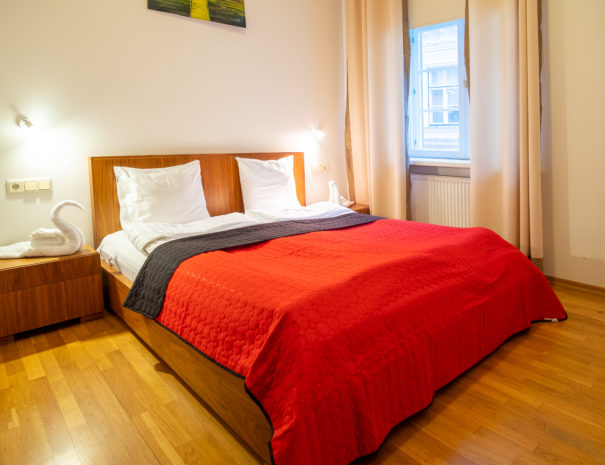 5. Dream Stay - Superior Two Bedroom Apartment in Old Town