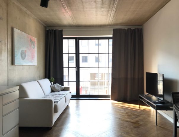 7. Dream Stay - Modern Studio Apartment with Balcony